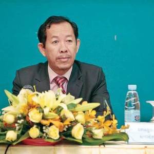 隆春将向国选委辞职