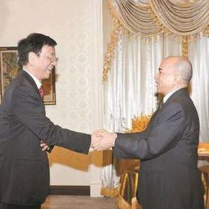 柬埔寨国王西哈莫尼会见曹建明