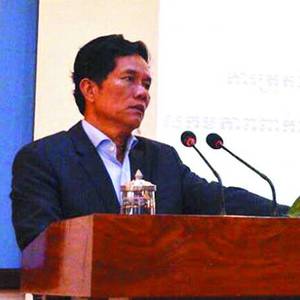 金边市长重拳出击 严惩各区腐败问题