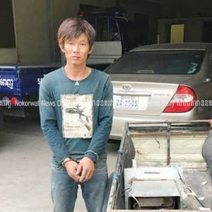 毛贼破窗偷窃 巡警及时逮捕