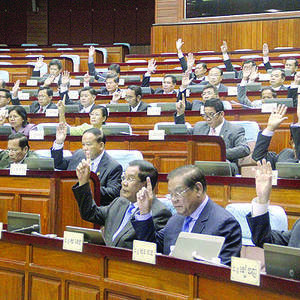 国会参议院呼吁美国 勿以双重标准看待柬国内局势