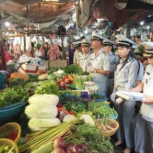 金边桑园区开展食品检查活动
