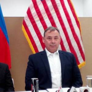 美国将评估对柬进口优惠关税