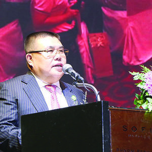 范作极：首届理事会将突出服务宗旨