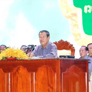 洪森：柬绝不做任何国家饲养的狗