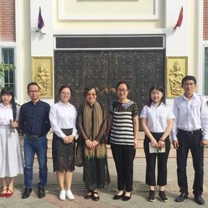 中国美术学院旗下国际教育学院代表团到访柬埔寨孔子学院