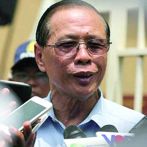 奉党向中共申请援助引争议