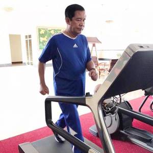 大肚腩成官场普遍现象 总理传授减肥“秘诀”