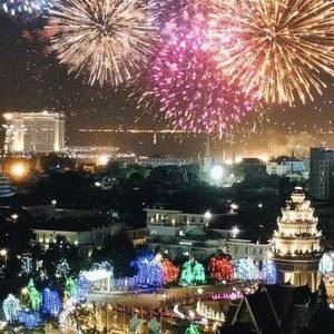 昨夜今晨 柬埔寨各地这样迎新年