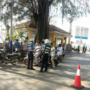 交通违规将重罚 交警一天查车7000辆