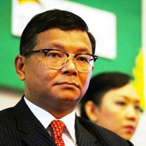 首届“洪森亲王奖杯”盲人歌唱比赛即将拉开序幕