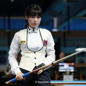 韩国台球比赛冠军‧柬女球技出色运动
