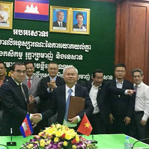 柬越签署谅解备忘录 促进柬腰果走出国门