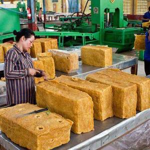柬去年出口19万吨橡胶创汇3亿美元