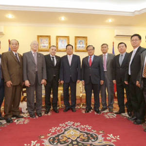 毅森兴部长会见黎巴嫩来访代表团