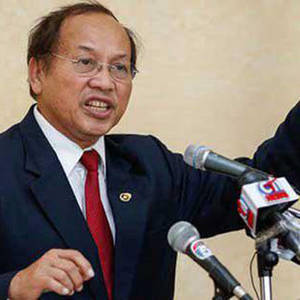 政府发言人警告美参议员停止干涉柬国家大选