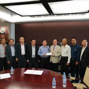 方侨生寄语师范生:做教师是人生正确选择