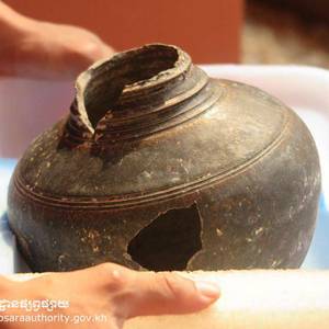 供公开展览‧村民移交古代陶器
