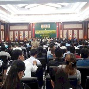多给一个月！柬新年后“上门”查劳工！