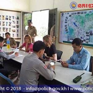 吴哥范围內‧港女拍性感照被扣