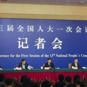 钟山：“一带一路”是开放、包容、透明的