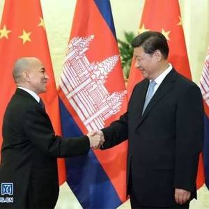 国王和首相祝贺习近平当选中华人民共和国主席