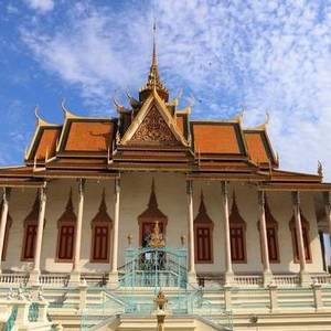 柬埔寨皇宫 金碧辉煌尽显帝王气派