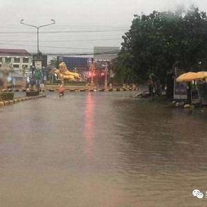 雨季提前到 大雨下不停