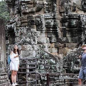 外媒调查显示： 柬埔寨地美 人更美!
