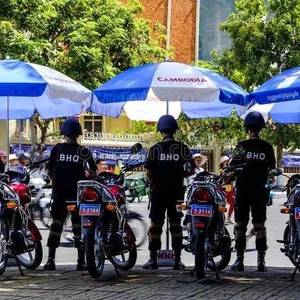 今年警察将24小时“不下班”