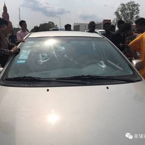 爆料 ｜柬新年中国人在西港遭暴力砸车