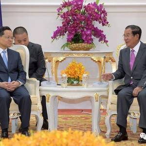 洪森：欢迎更多中资公司来柬埔寨发展