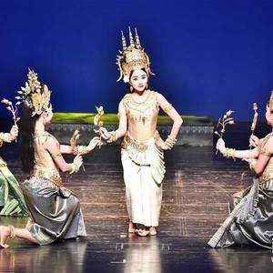 第十八届“相约北京”艺术节：柬埔寨王家舞 充满神秘异域风情 ... ...