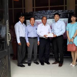 中国商会纺织协会捐款支持坤塔帕花儿童医院
