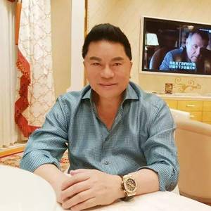柬埔寨华人的骄傲！！3年无偿捐赠384万美金！