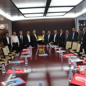 山西外事侨务代表团拜访柬华理事总会