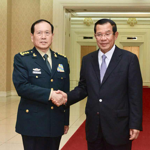 洪森总理会客中国防长魏凤和