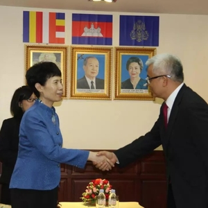 中国再援助柬埔寨250万美元